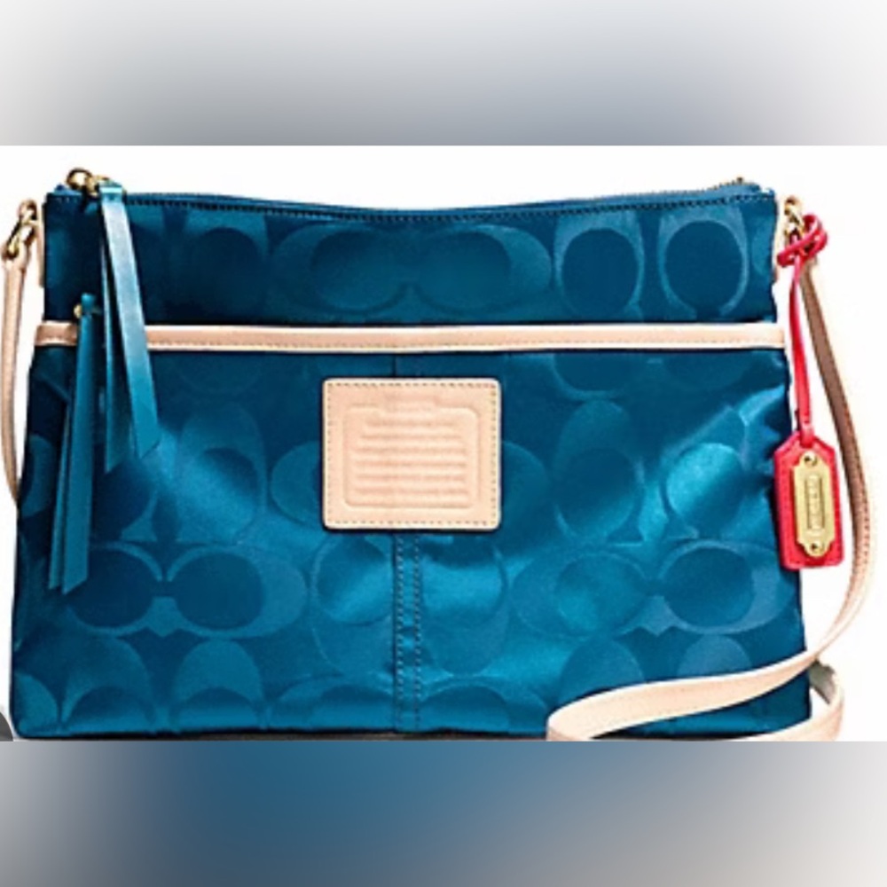 Coach Signature Swingpack Crossbody Bag - Picture 9 of 9